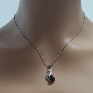 Elegant Onyx & Zircons Pendant Necklace in 925 Silver